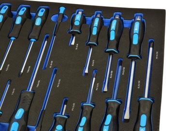 Вставка – набор отверток из 21 предмета.