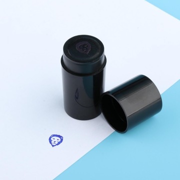 штамп с мячом для гольфа