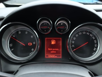 Opel Astra J Hatchback 5d Facelifting 1.6 CDTI ecoFLEX 110KM 2014 Opel Astra 1.6 CDTI, Navi, Klima, Klimatronic, zdjęcie 10