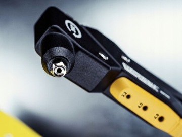 RAPID RP60 NITOWNICA Z GŁOWICĄ OBRACALNĄ 360 I + NITY W ZESTAWIE Z WALIZKĄ