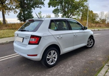 Skoda Fabia III Hatchback Facelifting 1.0 MPI 75KM 2019 Skoda Fabia 1.0 MPI Benzyna 75KM Czarny dach K..., zdjęcie 3