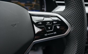 Volkswagen Arteon Fastback Facelifting 2.0 TDI SCR 150KM 2021 Volkswagen Arteon 2,0 TDI 2X R-LINE DSG HEDA UP Nawigacja Kamera Virtual, zdjęcie 30