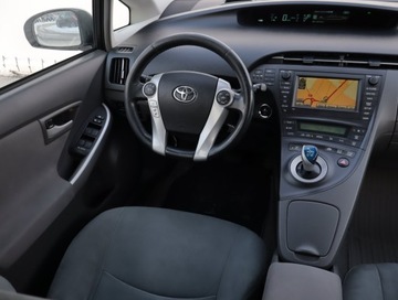 Toyota Prius III Hatchback 1.8 HSD 136KM 2011 Toyota Prius 1.8 VVT-i HSD, Salon Polska, zdjęcie 6