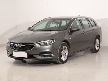 Opel Insignia I Sports Tourer Facelifting 2.0 CDTI Ecotec 170KM 2017 Opel Insignia 2.0 CDTI, Salon Polska, Serwis ASO, zdjęcie 1