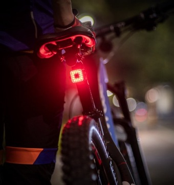 INTELINGENTA Светодиодный задний фонарь для велосипеда USB-роуд
