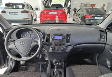 Hyundai i30 I CW 1.6 CRDi 90KM 2008 Hyundai i30 1,6 CRDi CW Kombi 1.6 Diesel 90KM, zdjęcie 18