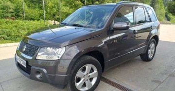 Suzuki Grand Vitara II SUV 5d Facelifting 1.9 DDiS 129KM 2012 Suzuki Grand Vitara Suzuki Grand Vitara 1.9 DDiS Comfort DPF 1.9 Diesel