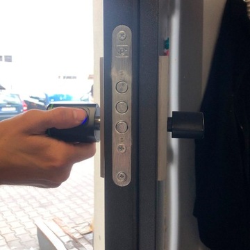Zamek elektroniczny Smart wkładka do drzwi na odcisk palca bluetooth