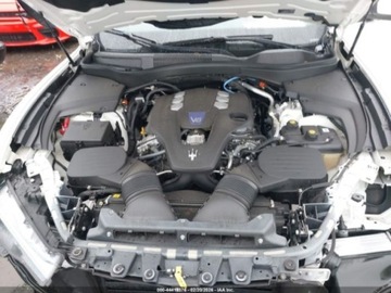 Maserati Levante 2021 Maserati Levante S 2021 3.0 Benzyna 424KM, zdjęcie 8