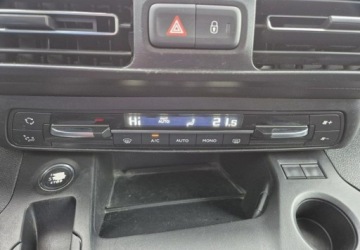 Opel Combo E Kombivan 1.5 Diesel 131KM 2021 Opel Combo Najbogatsza wersja Kamery 360 130KM 1.5 Diesel 131KM, zdjęcie 20