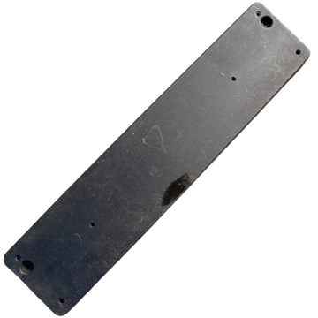 MERCEDES-BENZ W204 RAMKA PODKŁADKA POD TABLICE REJESTRACYJNA A2048171478