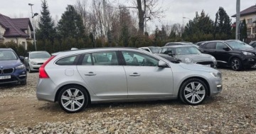 Volvo V60 I 2016 Volvo V60 2.0 Moc 240 KM benzyna - GAZ 2.0 Benzyna 240KM, zdjęcie 13