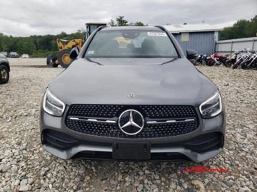 Mercedes CLC 2021 Mercedes-Benz CLC 2021 r.,2,0L 300 4MATIC 2.0 Benzyna 255KM, zdjęcie 1
