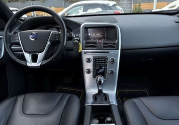 Volvo XC60 I SUV Facelifting 2.0 D4 DRIVE-E 190KM 2017 Volvo XC 60 2.0 D 190KM automatskora panorama NAVIbezwypadkowyGWARANCJA, zdjęcie 33