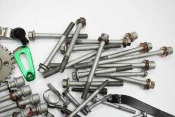 KAWASAKI Z1000 14-19 КОМПЛЕКТ БОЛТОВ КРЕПЛЕНИЯ ДВИГАТЕЛЯ