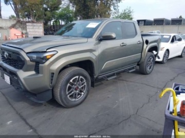 Toyota Tacoma II 2024 Toyota Tacoma SR5 Double Cab 2024 2.4l 2.4 Benzyna 278KM, zdjęcie 1