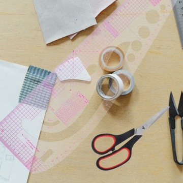 ЛИНИЯ ДЛЯ ИЗГОТОВЛЕНИЯ ВЫКРОЙКИ ТОЧНОГО ОДЕЖНОГО ОДЕЖДА ЧИСТЫЙ ШИТЬЕ