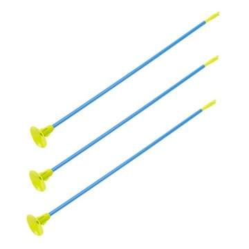 Набор для стрельбы из лука с тремя стрелами.