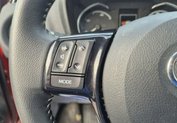 Toyota Yaris III Hatchback 5d Facelifting 2017 1.5 Hybrid 100KM 2018 Toyota Yaris Tylko 55.000km Super stan8 2 komp kol 1.5 Hybryda 100KM, zdjęcie 17