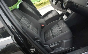 Volkswagen Tiguan I SUV Facelifting 2.0 TDI CR DPF BlueMotion 140KM 2015 Volkswagen Tiguan 2.0D Automat 4x4 2015r Navi Kamera Oryginal lakier Sprow, zdjęcie 30