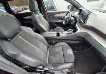 Peugeot 5008 II 2022 Peugeot 5008 GT 180KM Focal Masaze Hak FV23 2.0 Diesel 179KM, zdjęcie 9