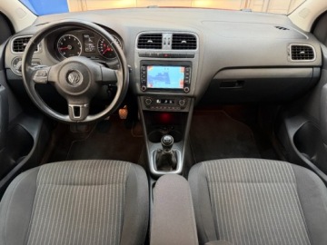 Volkswagen Polo V 2013 Volkswagen Polo R-Line 1.2 TSI Highline 2013 3D VAT Marza 1.2 Benzyna 90KM, zdjęcie 7