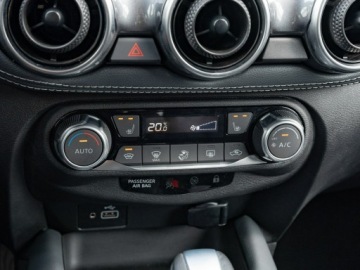 Nissan Juke II Crossover 1.0 DIG-T 114KM 2021 Nissan Juke GD1A736#1.0 DIG-T N-Connecta DCT, zdjęcie 18