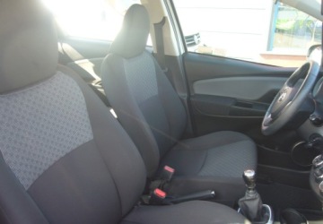 Toyota Yaris III Hatchback 5d Facelifting 1.33 Dual VVT-i 99KM 2015 Toyota Yaris Toyota Yaris III Salon PL 1.3 Benzyna 99KM, zdjęcie 17