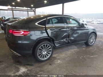 Mercedes GLC C253 2021 Mercedes-Benz GLC 2021 MERCEDES-BENZ GLC 300 4MATIC COUPE 2.0 Benzyna 255KM, zdjęcie 4