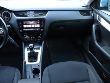 Skoda Octavia III Liftback Facelifting 1.4 TSI 150KM 2018 Skoda Octavia 1.4 TSI, Salon Polska, VAT 23%, zdjęcie 7