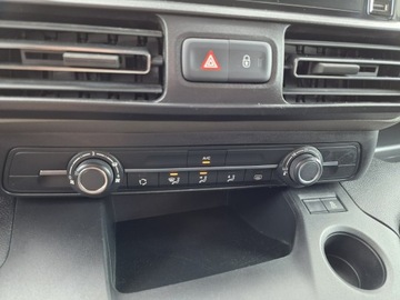 Peugeot Rifter Standard 1.2 PureTech 110KM 2018 Peugeot RIFTER bezwypadkowy *NOWY ROZRZĄD* 7, zdjęcie 9