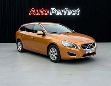 Volvo V60 I Kombi 2.0 D3 163KM 2010 Volvo V60 D3 5cyl 163KM Automat bixenon polskory PDC Navi 2.0 Diesel