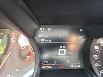 Alfa Romeo Giulia II 2017 Alfa Romeo Giulia Ti 2017 2.0l 2.0 Benzyna 280KM, zdjęcie 9