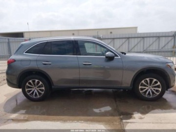 Mercedes GLC C254/X254 2023 Mercedes-Benz GLC 300 4Matic 2023 2.0 Benzyna 255KM, zdjęcie 5