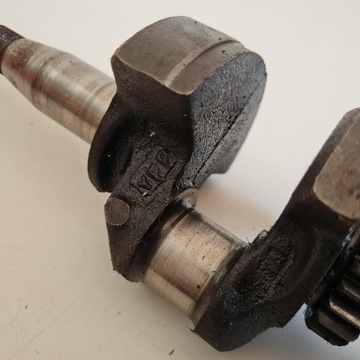 КОЛЕНВАЛ BRIGGS & STRATTON 4HP