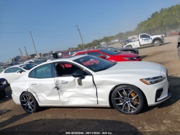 Volvo 2022 Volvo S60 Recharge Plug-in hybrid t8 2.0 Hybryda Plug-in 312KM, zdjęcie 6