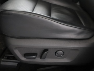 Nissan X-Trail IV 1.5 VC-T e-POWER 213KM 2023 Nissan X-Trail HEV 4x4 automat full LED navi, zdjęcie 39