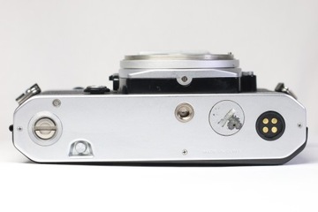 Nikon FE 35mm Film Camera Silver Body + MD-12 Motor Drive Winder Grip From