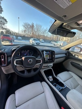 Volvo XC40 2024 Volvo XC 40 Plus 2024 ZarejestrowaneGotowe do jazdy 2.0 Benzyna 247KM, zdjęcie 13