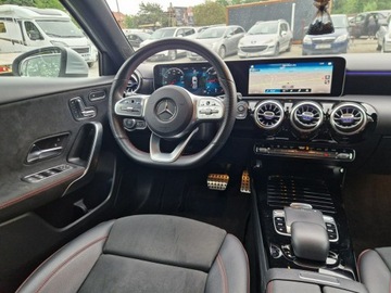 Mercedes Klasa A W177/V177 Hatchback 1.5 180d 116KM 2018 Mercedes A 180 Pakiet AMG-Automat-Full LED-Panoram, zdjęcie 18