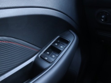 MG ZS II SUV Classic 1.0 T-GDi 111KM 2024 MG ZS SUV 1.0 Turbo, Serwis ASO, Automat, Skóra, zdjęcie 17