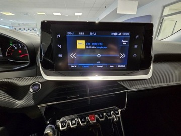 Peugeot 2008 II SUV 1.2 PureTech 130KM 2021 Peugeot 2008 1.2 PureTech Allure EAT8 130KM Gwarancja Dealer 1.2 Benzyna, zdjęcie 18