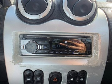 Dacia Sandero I Hatchback 5d 1.6 MPI 87KM 2008 Dacia Sandero 1.6 Benzyna 87 KM, Klimatyzacja,, zdjęcie 11