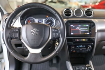 Suzuki Vitara III SUV 1.6 VVT 120KM 2016 Suzuki Vitara Suzuki Vitara 1.6 Premium 1.6 Benzyna 120KM, zdjęcie 24