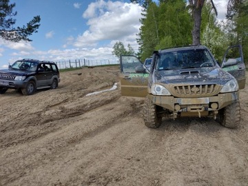 Крепежная пластина лебедки Hyundai Terracan