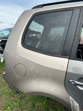 ĆWIARTKA TYLNA PRAWA BŁOTNIK TYLNY TYŁ PRAWY VW TOURAN 10r