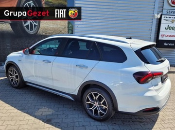 Fiat Tipo II Station Wagon Facelifting 1.5 Hybrid 130KM 2023 Fiat Tipo KOMBI SERIA 3 1.5 130 KM Hybrid (RED) BlackWeek, zdjęcie 2