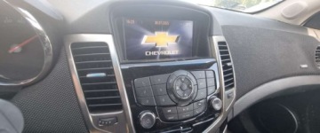 Chevrolet Cruze Hatchback 5d 1.7D  130KM 2013 Chevrolet Cruze 2013r, 1.7 CRDI. Lekko uszkodzony tyl. Jezdzi. 1.7 Diesel, zdjęcie 12