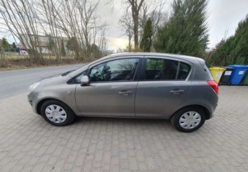 Opel Corsa D Hatchback 5d Facelifting 1.4 Twinport ECOTEC 100KM 2013 Opel Corsa Opel Corsa 1.4 16V 150 Jahre 1.4 Benzyna 100KM, zdjęcie 3