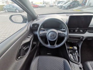 Toyota Yaris IV Hatchback Facelifting 1.5 Hybrid Dynamic Force 130KM 2025 Toyota Yaris Hybrid 1.5 Executive IV (2020-) Hybri, zdjęcie 13